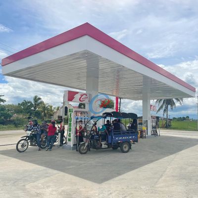 Prefab Steel Structure Gas Station Outdoor Waterproof Customized Signage Petrol Station Canopy