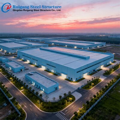 Hot-dip Galvanized Steel Structure Warehouse with Up to 300 km/h Wind Load and Clear-span Design