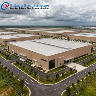 Prefabricated Steel Structure Warehouse with 300 km/h Wind Load, Hot-dip Galvanization, and Clear-Span Design