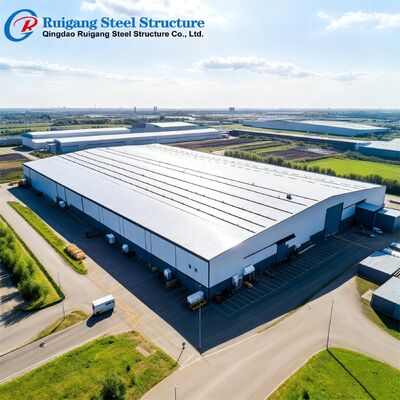 Pre-Engineered Steel Building with Wind Load Up to 300 km/h Hot-dip Galvanization and Bolted or Welded Connection